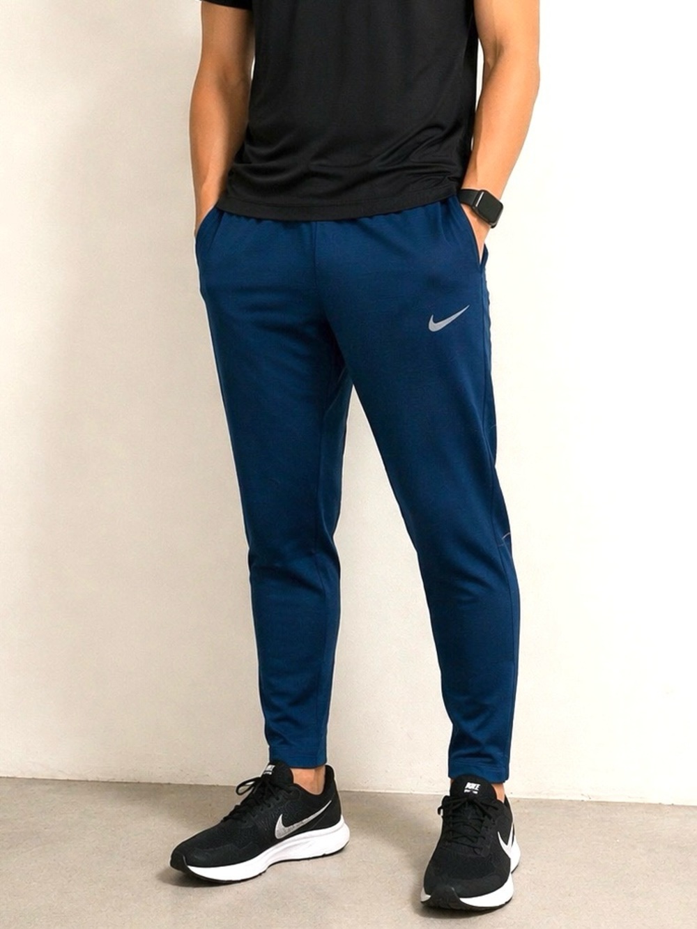 Nike Stride Men's Dri-FIT Woven Running Pants Size Large - Royal Blue